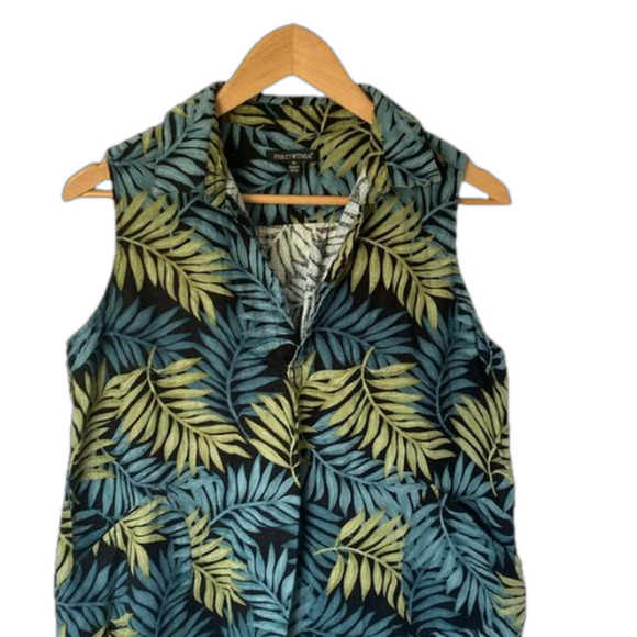 For Cynthia Linen Blend Sleeveless Top with Pockets. Size M - Picture 3 of 8